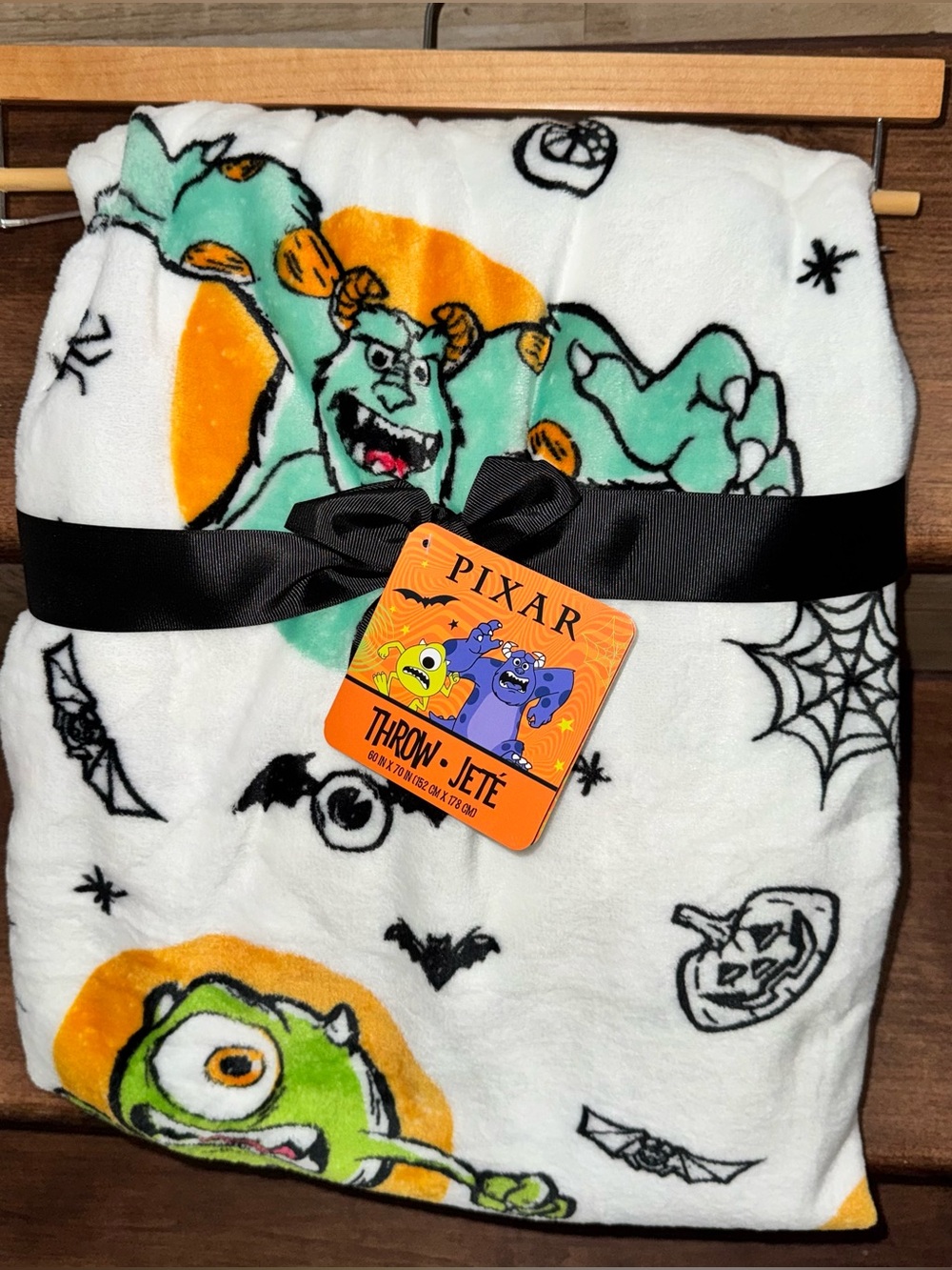 😘 Pixar Monsters Inc. Mike Wazowski and Sulley Throw blanket Spooky 👻 60” x 70”